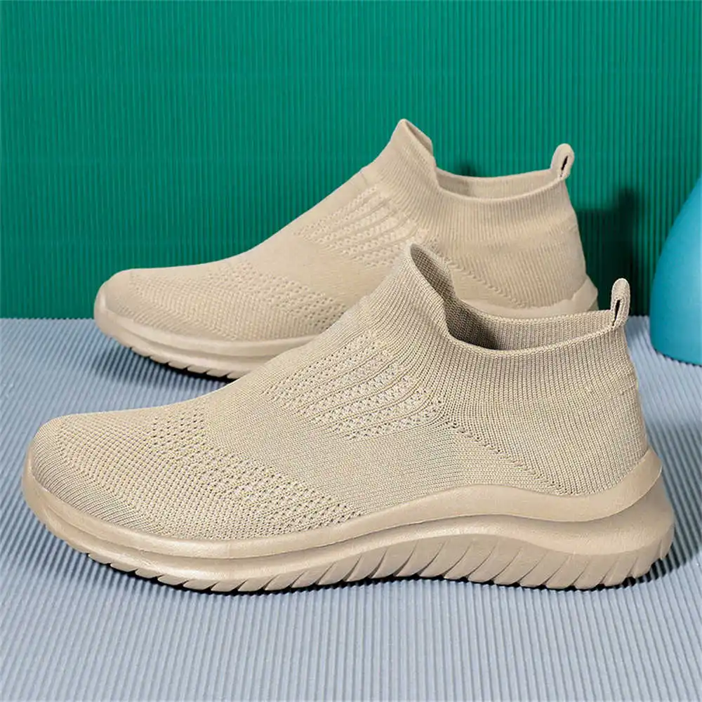 Beige Soft New Novelty Tennis  - Streetwear Brand Expensive บทวิจารณ์และราคา