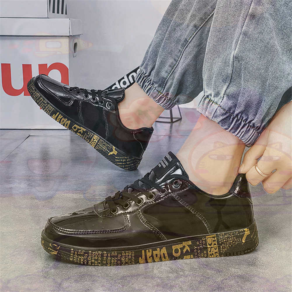 Round Foot Size 45 Sneakers Wh - Streetwear Brand Expensive บทวิจารณ์และราคา